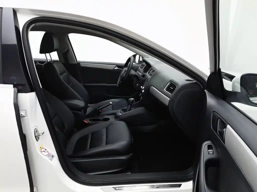 Volkswagen Sagitar — миниатюра 23