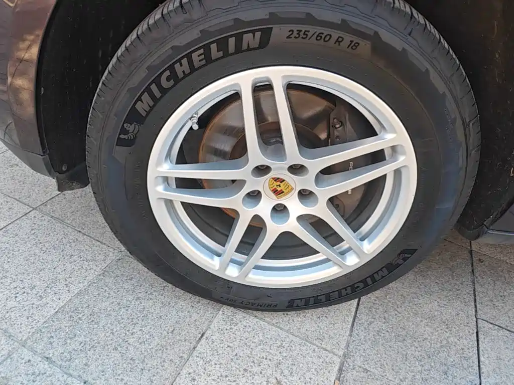 Porsche Macan — миниатюра 23