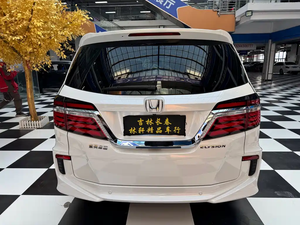 Honda Elysion — миниатюра 8