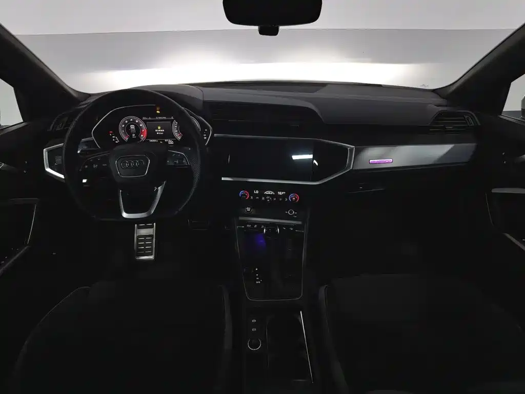 Audi Q3 — миниатюра 5