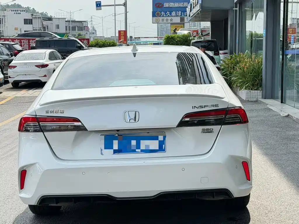 Honda Inspire — миниатюра 8