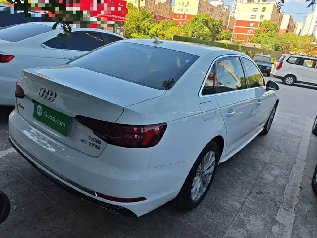 Audi A4L — миниатюра 7
