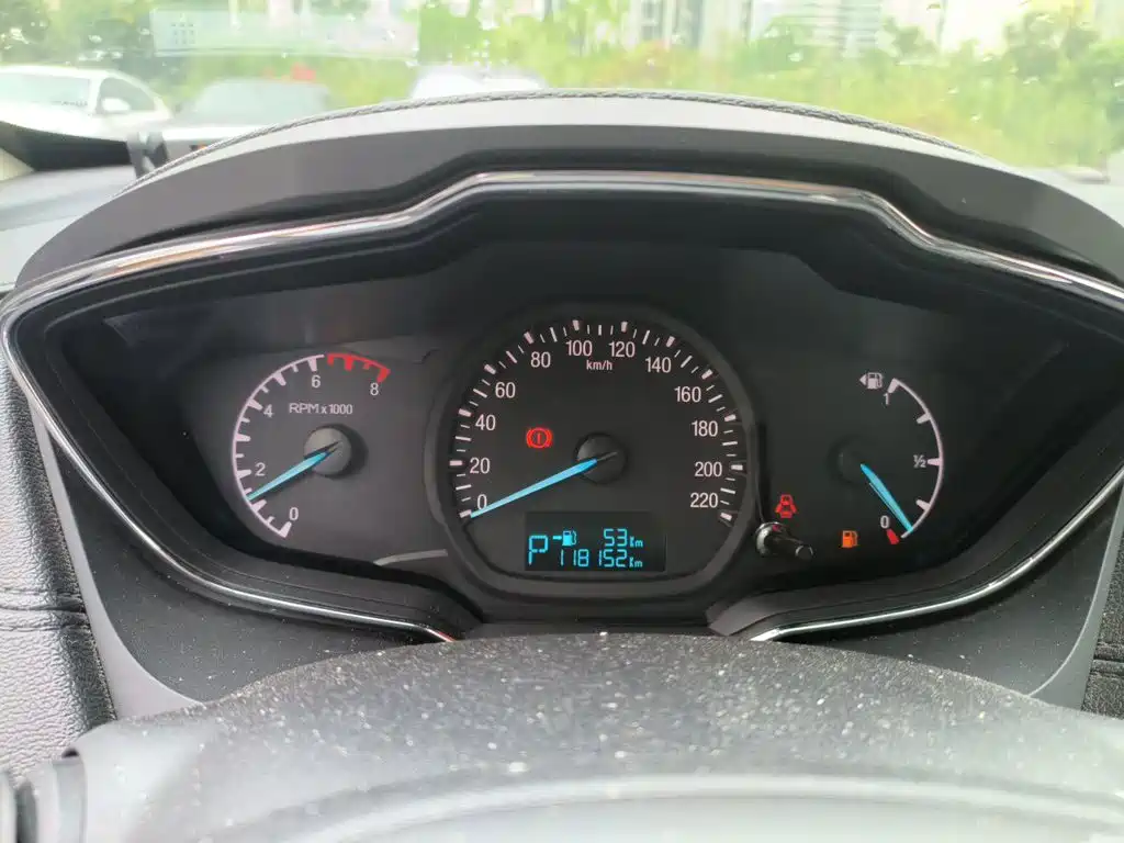 Ford Escort — миниатюра 12