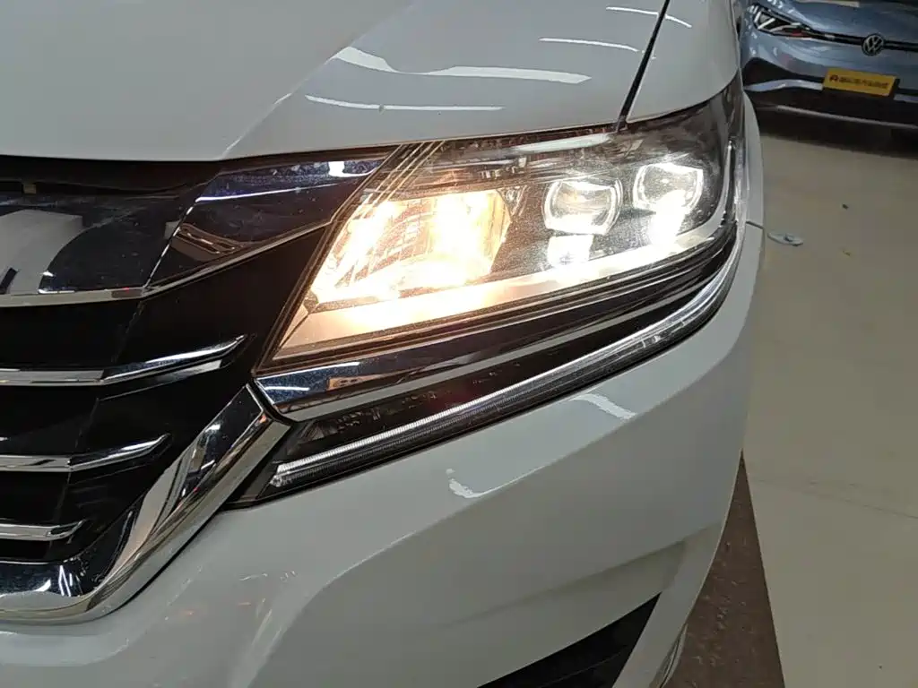 Honda Elysion — миниатюра 24