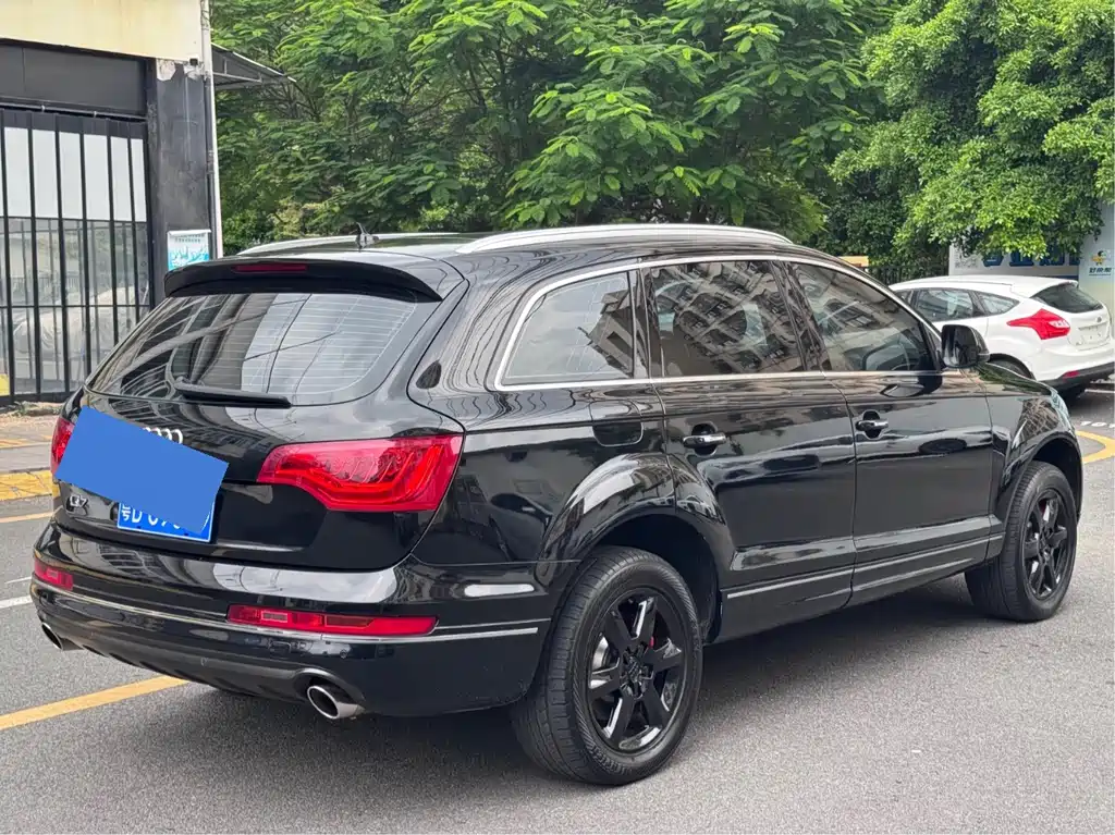 Audi Q7 — миниатюра 8