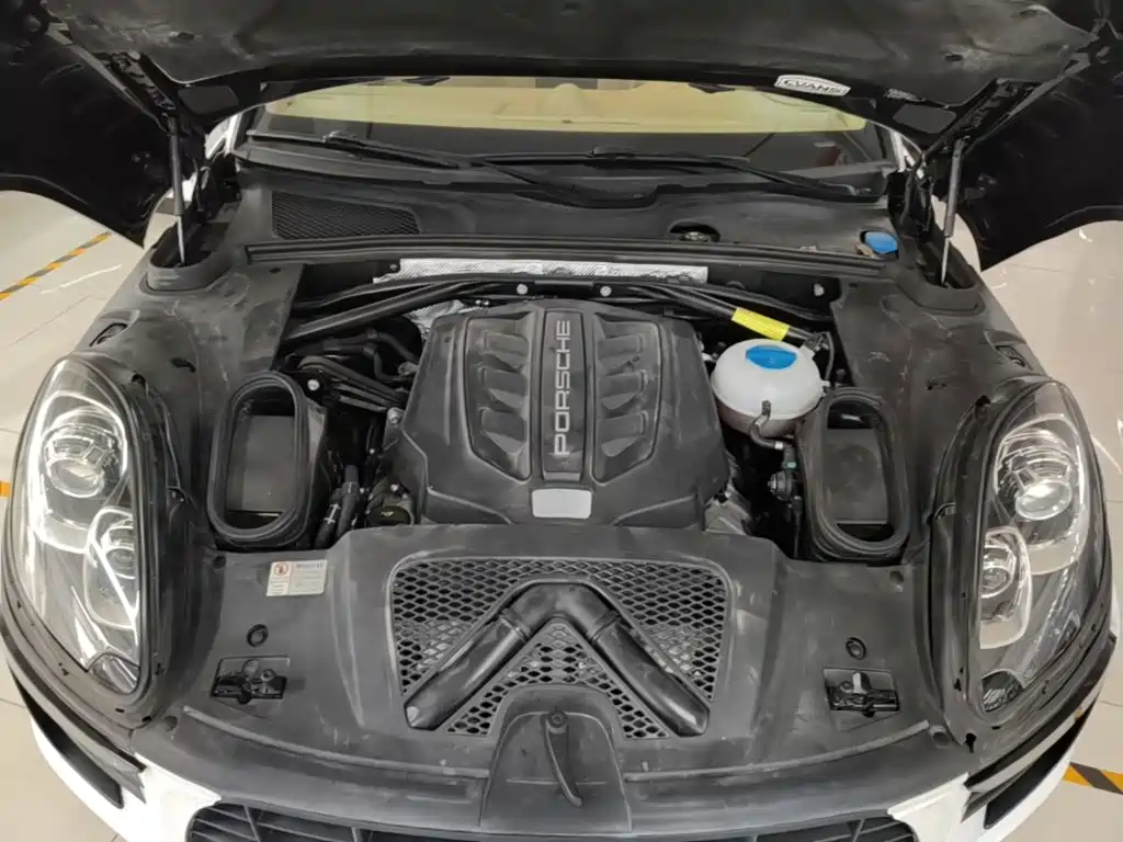 Porsche Macan — миниатюра 20