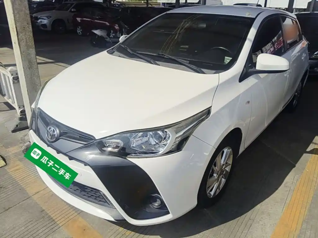 Toyota Yaris L — миниатюра 2
