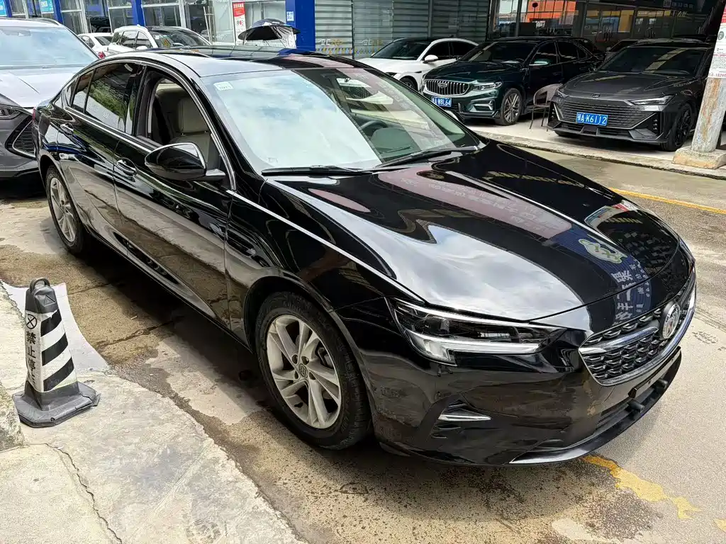 Buick Regal 2021