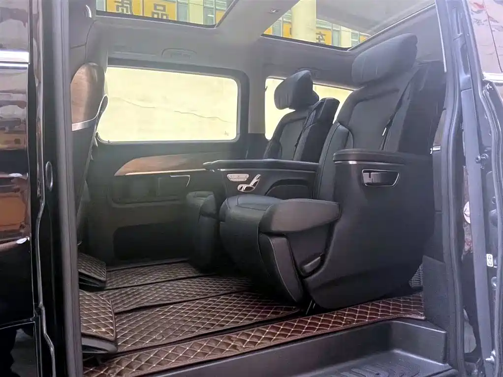 Mercedes-Benz V-Class V 2021 V 260 L Luxury