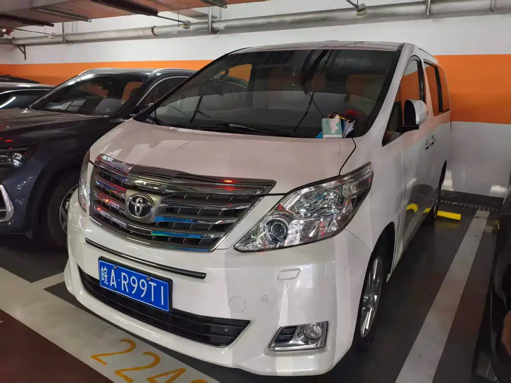 Toyota Alphard 2011 3.5L Luxury