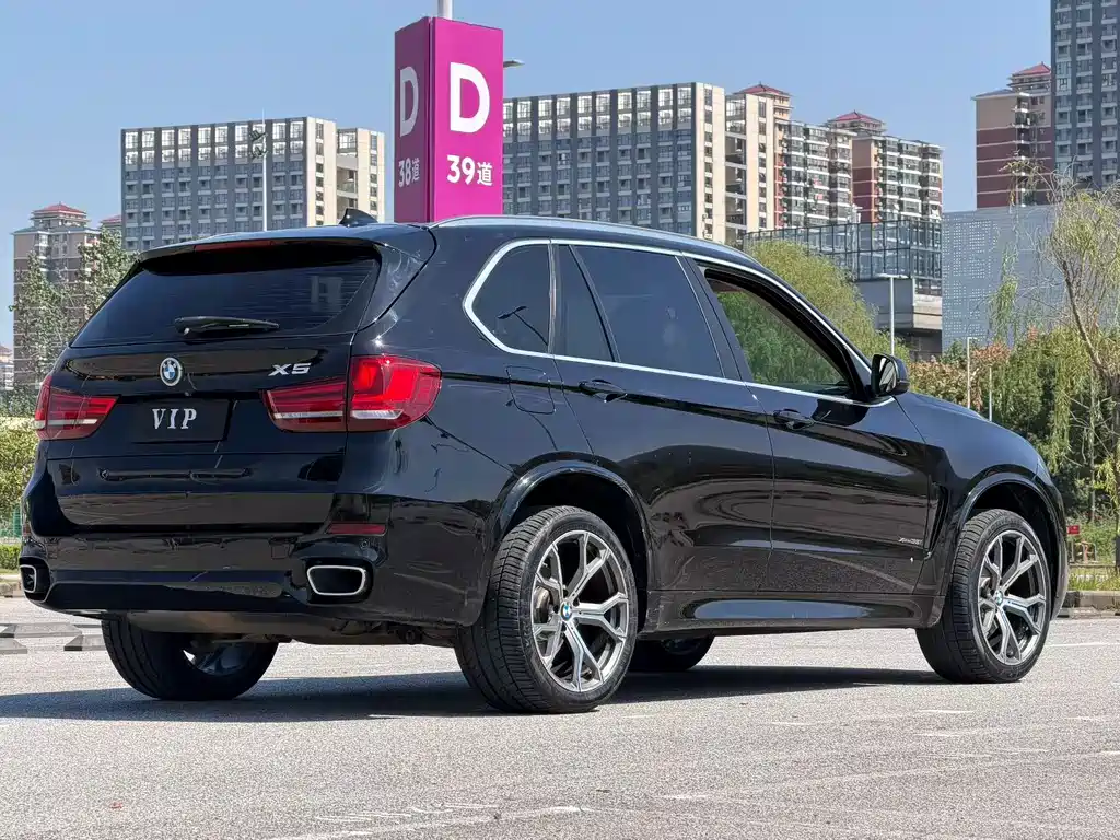 BMW X5 (Import) — миниатюра 8