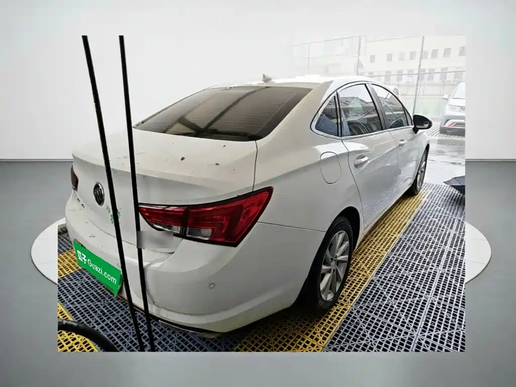 Buick Verano — миниатюра 6