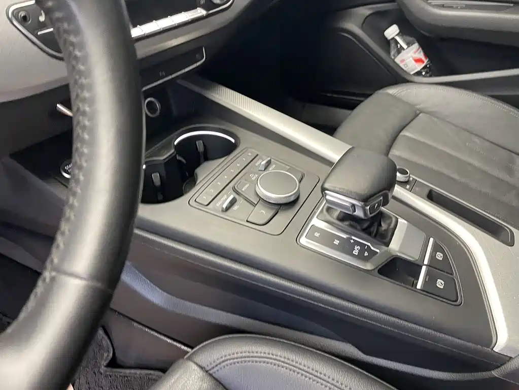Audi A5 (Import) — миниатюра 8