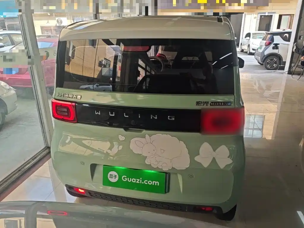 Wuling MINIEV — миниатюра 6