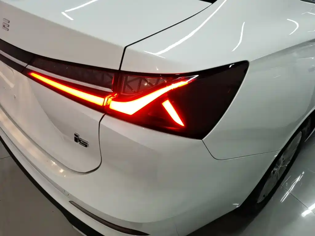 Roewe i5 2023 1.5L CVT Luxury