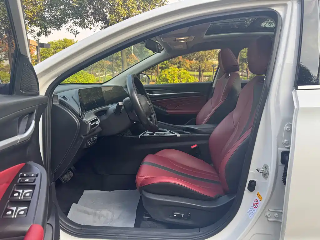 Changan Eado — миниатюра 10