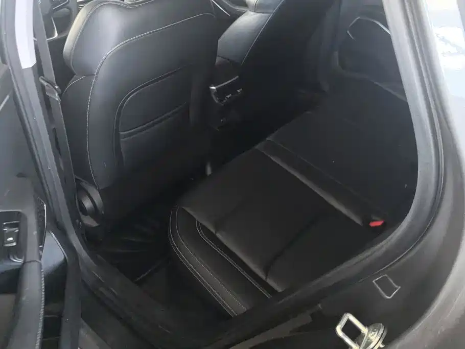 Geely Emgrand — миниатюра 11