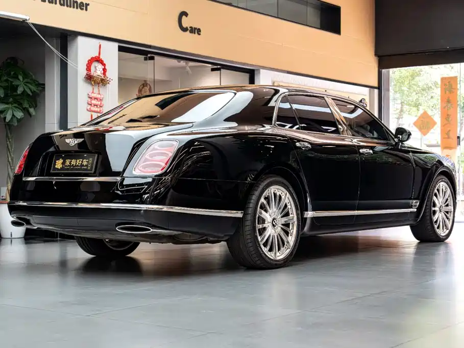Bentley Mulsanne — миниатюра 4