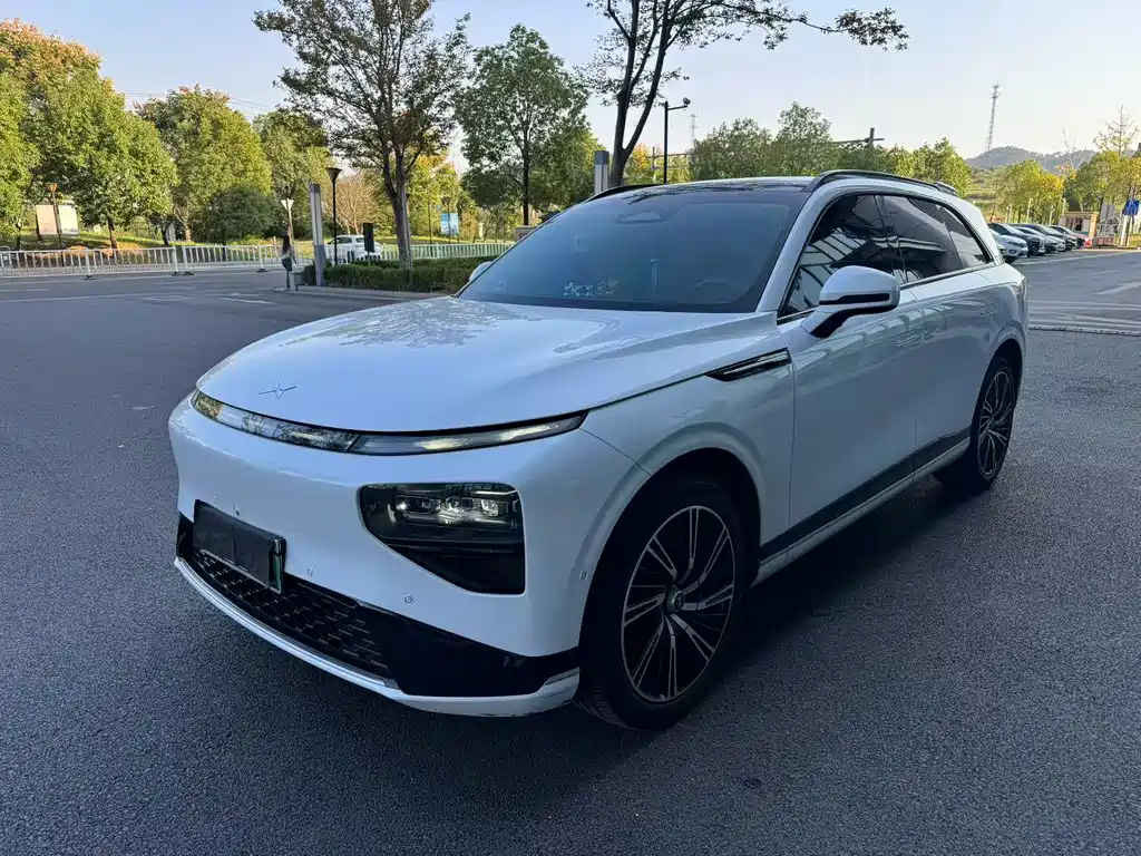 XPeng G9