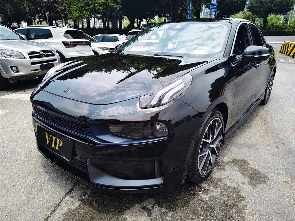 Купить Lynk & Co 03
