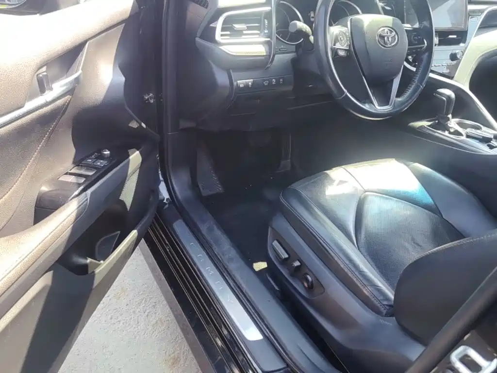 Toyota Camry — миниатюра 16
