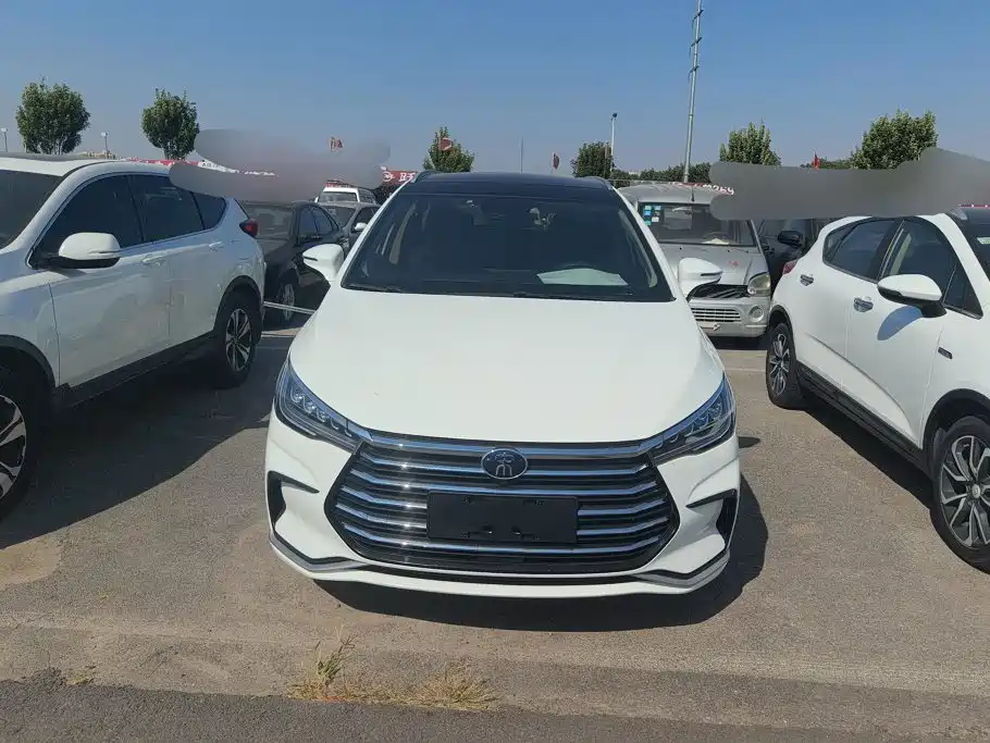 BYD MAX — миниатюра 2