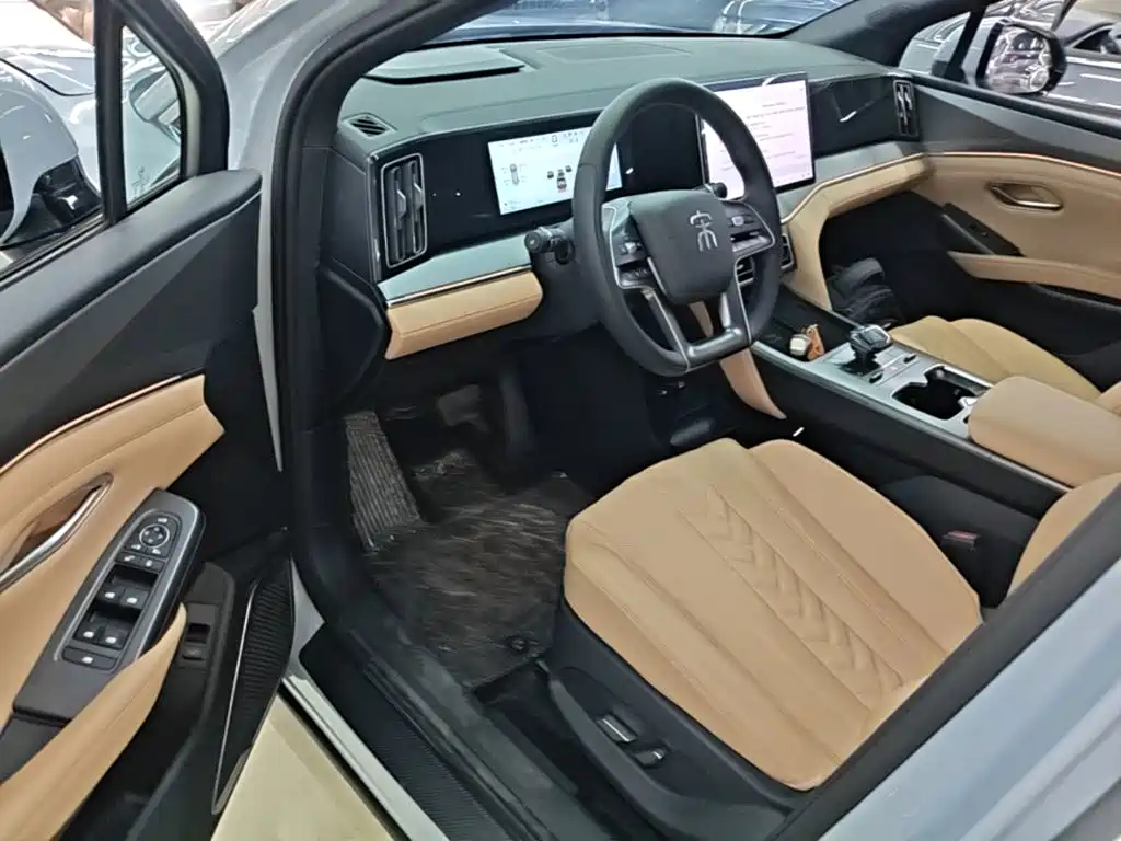 BYD L DM-i — миниатюра 16