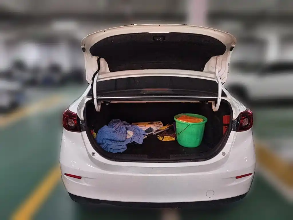 Mazda 3 Axela — миниатюра 10