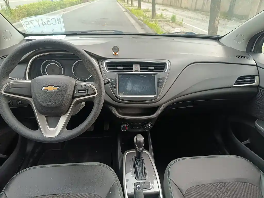 Chevrolet Lova RV — миниатюра 7