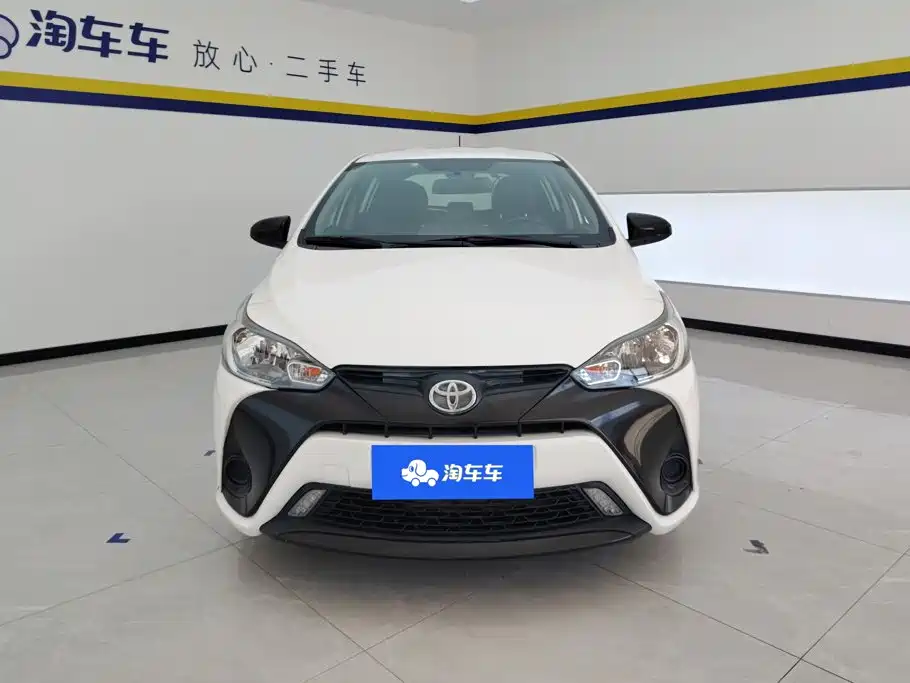 Toyota Yaris L — миниатюра 2