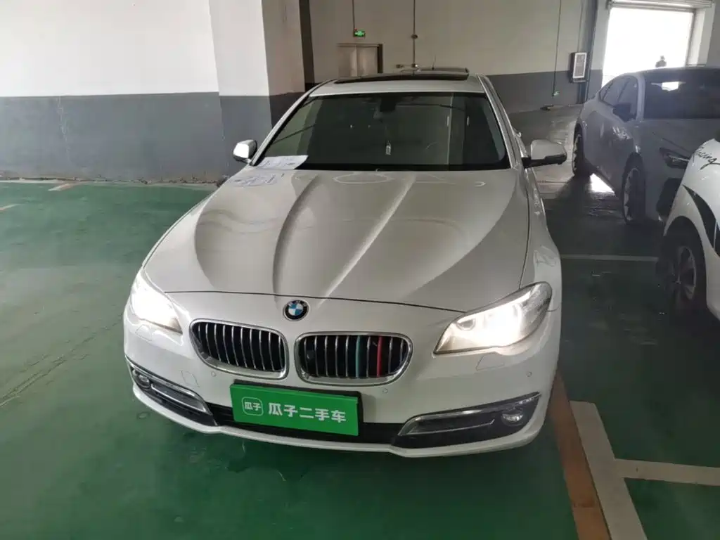 BMW 5 Series — миниатюра 2