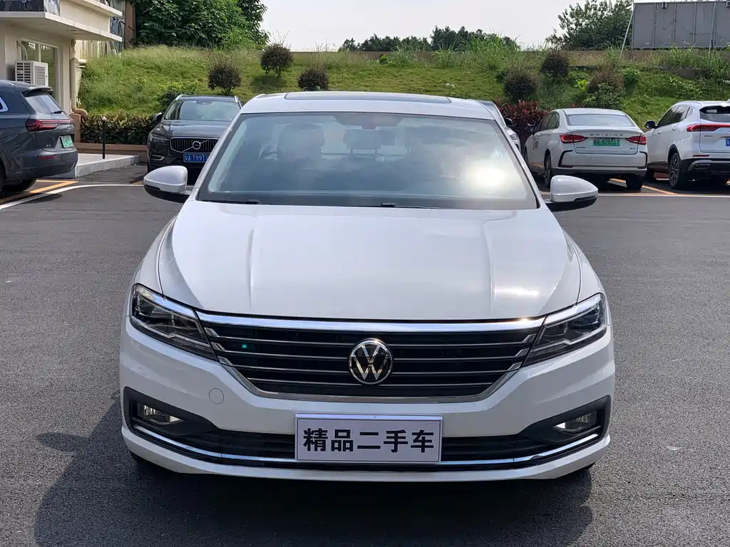 Volkswagen Lavida — миниатюра 2