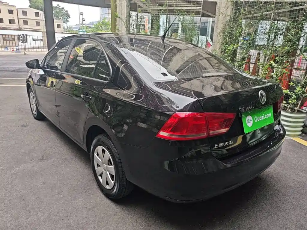 Volkswagen Santana — миниатюра 5
