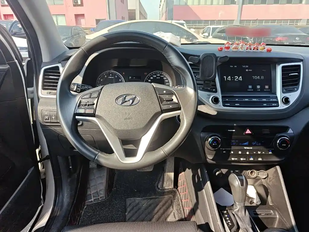 Hyundai Tucson — миниатюра 15