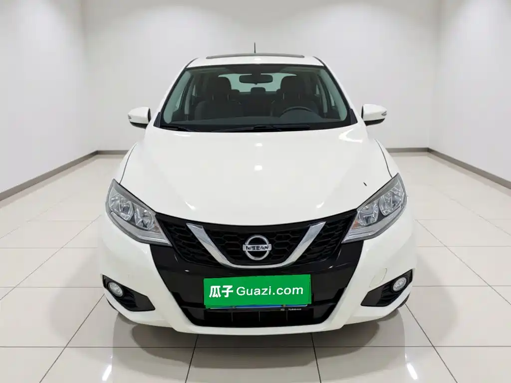Nissan Tiida — миниатюра 2