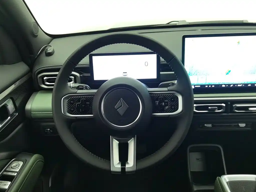 BAOJUN YUE ALSO PLUS