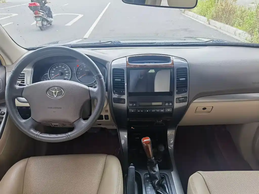 Toyota Land Cruiser Prado 2004 GX 2.7 AT