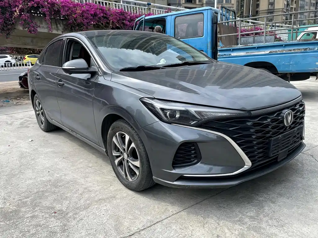 Changan Eado — миниатюра 2