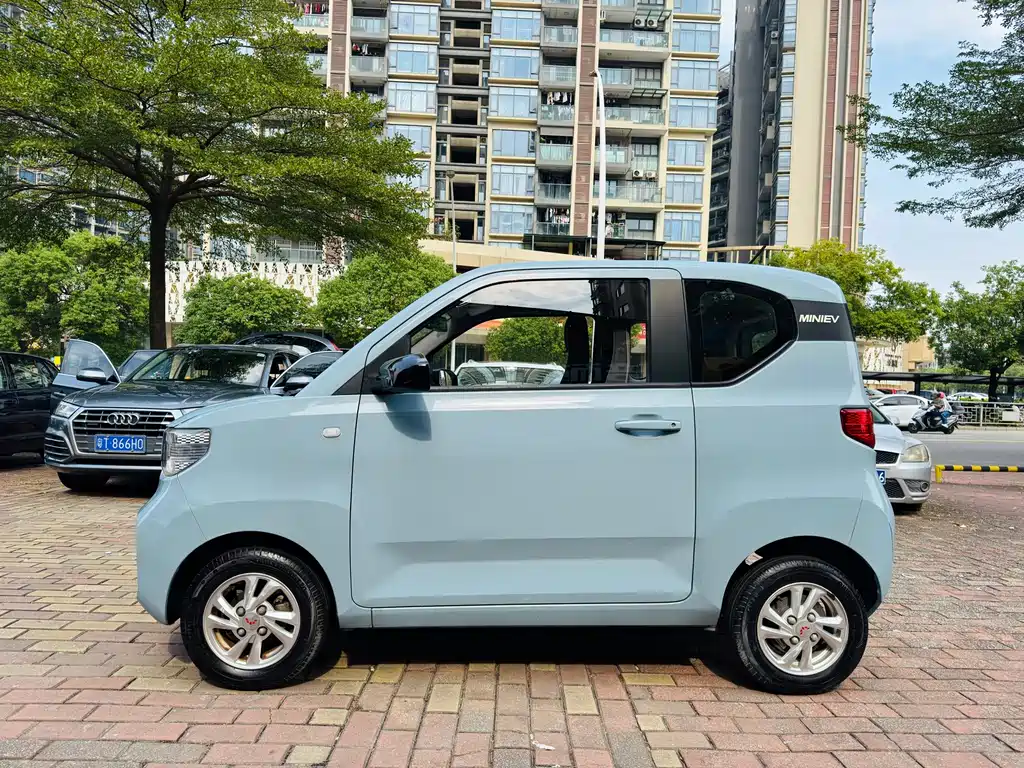 Wuling MINIEV — миниатюра 2