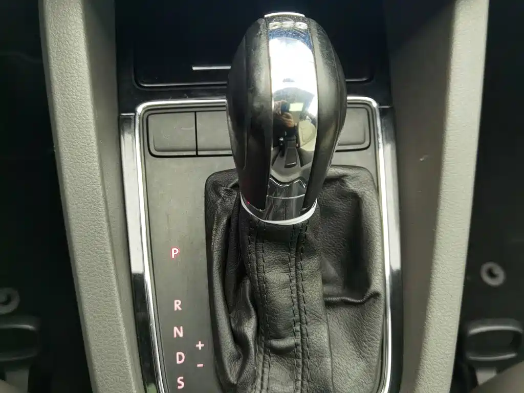 Volkswagen Sagitar — миниатюра 13