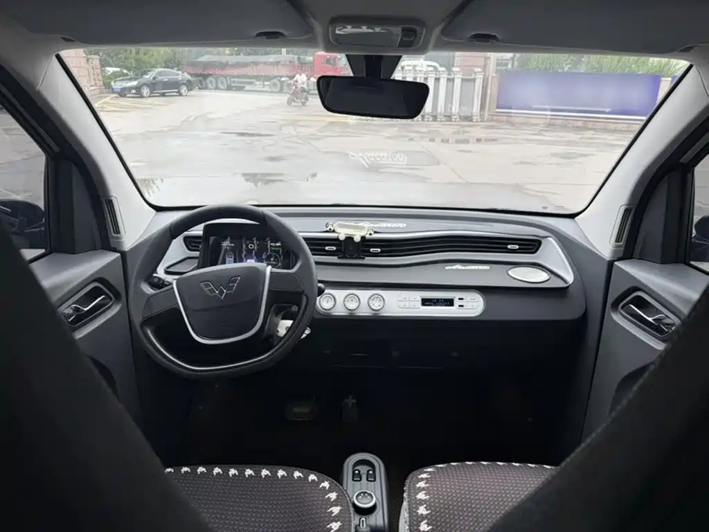 Wuling MINIEV — миниатюра 14