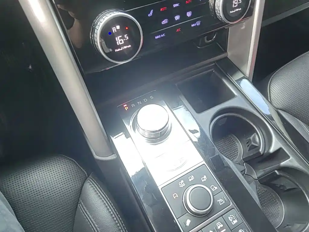 Land Rover Discovery — миниатюра 14