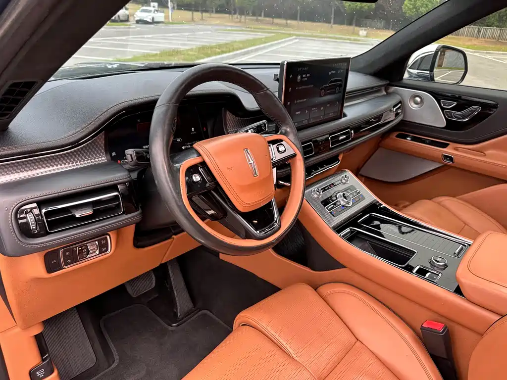 Lincoln Aviator — миниатюра 33