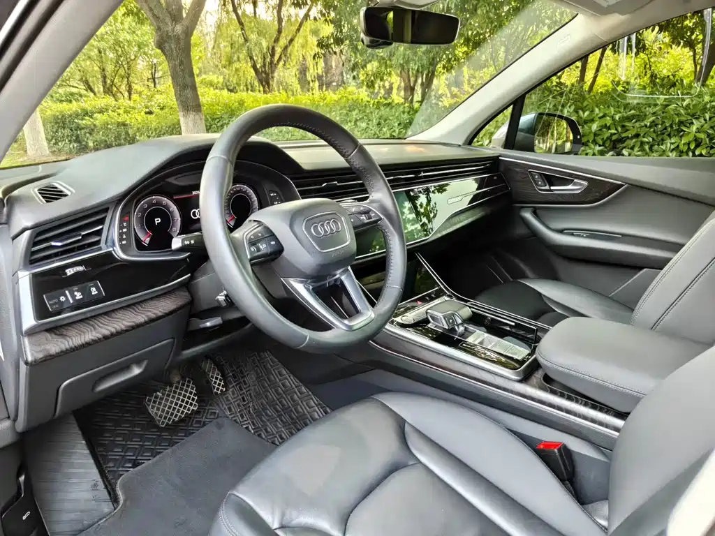 Audi Q7 2020 55 TFSI quattro S line Sport