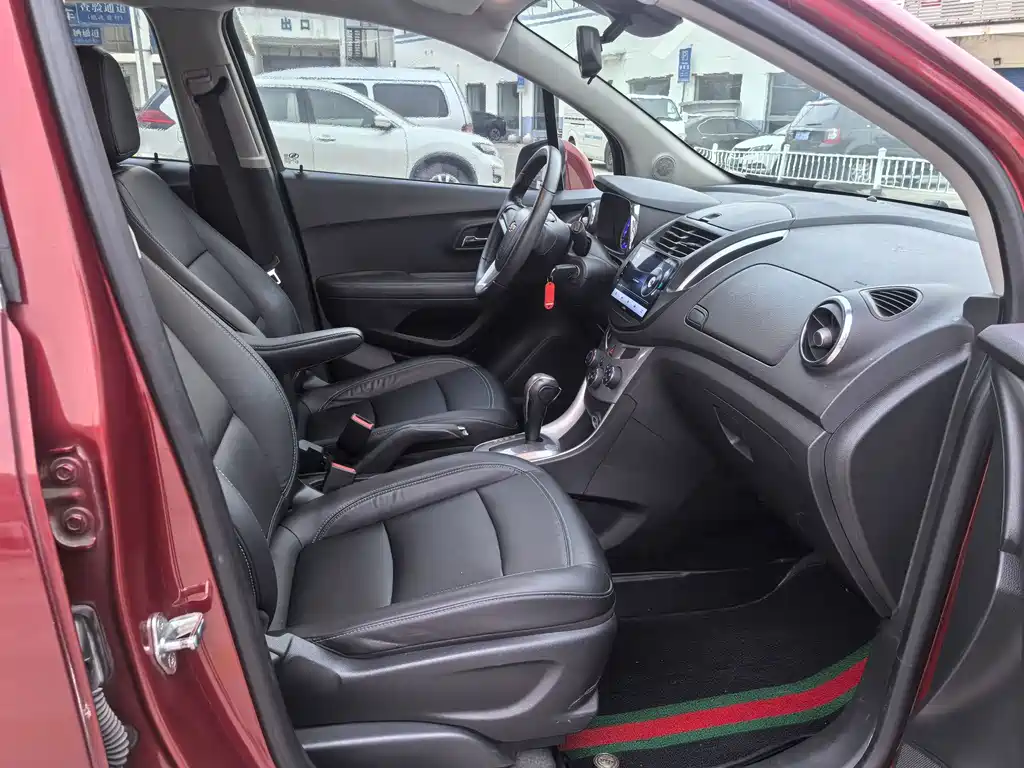 Chevrolet Trax — миниатюра 8