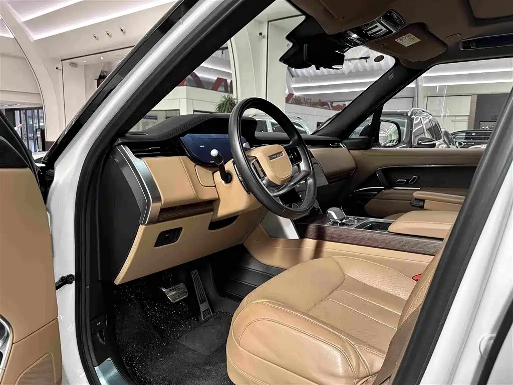 Land Rover Range Rover — миниатюра 8