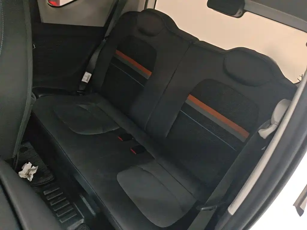 Wuling MINIEV — миниатюра 17