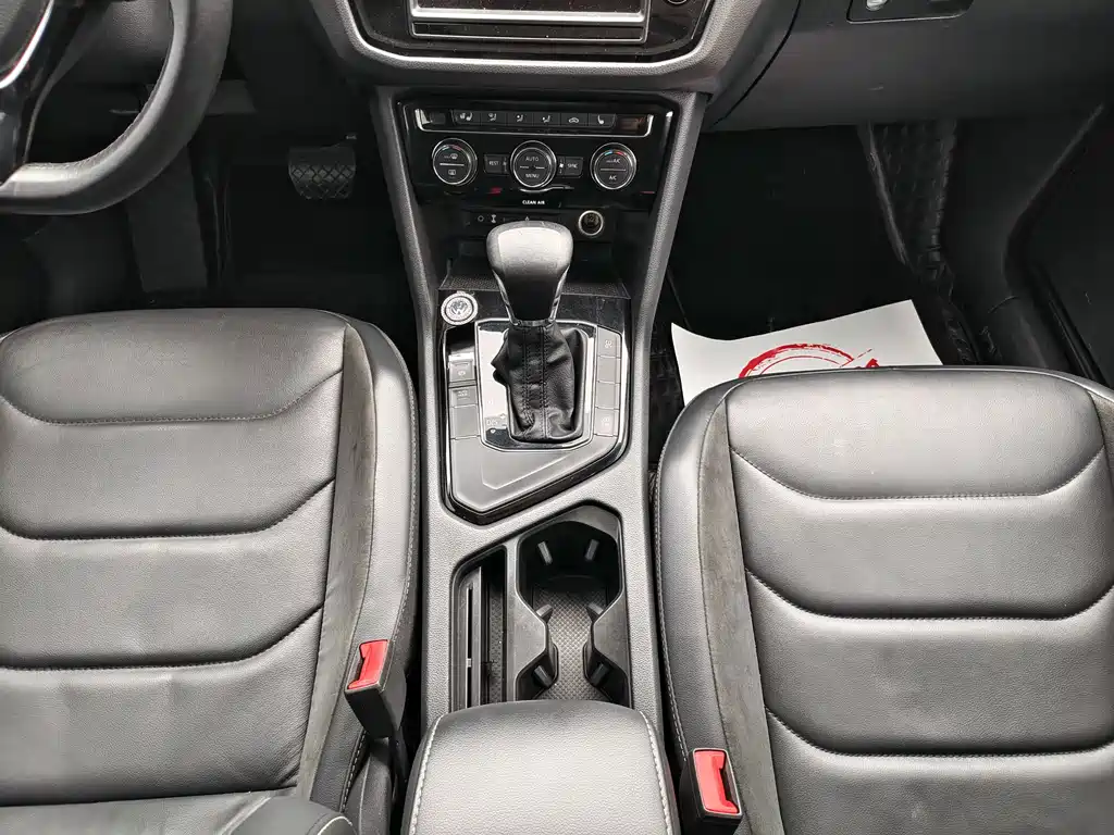 Volkswagen Tiguan L — миниатюра 6