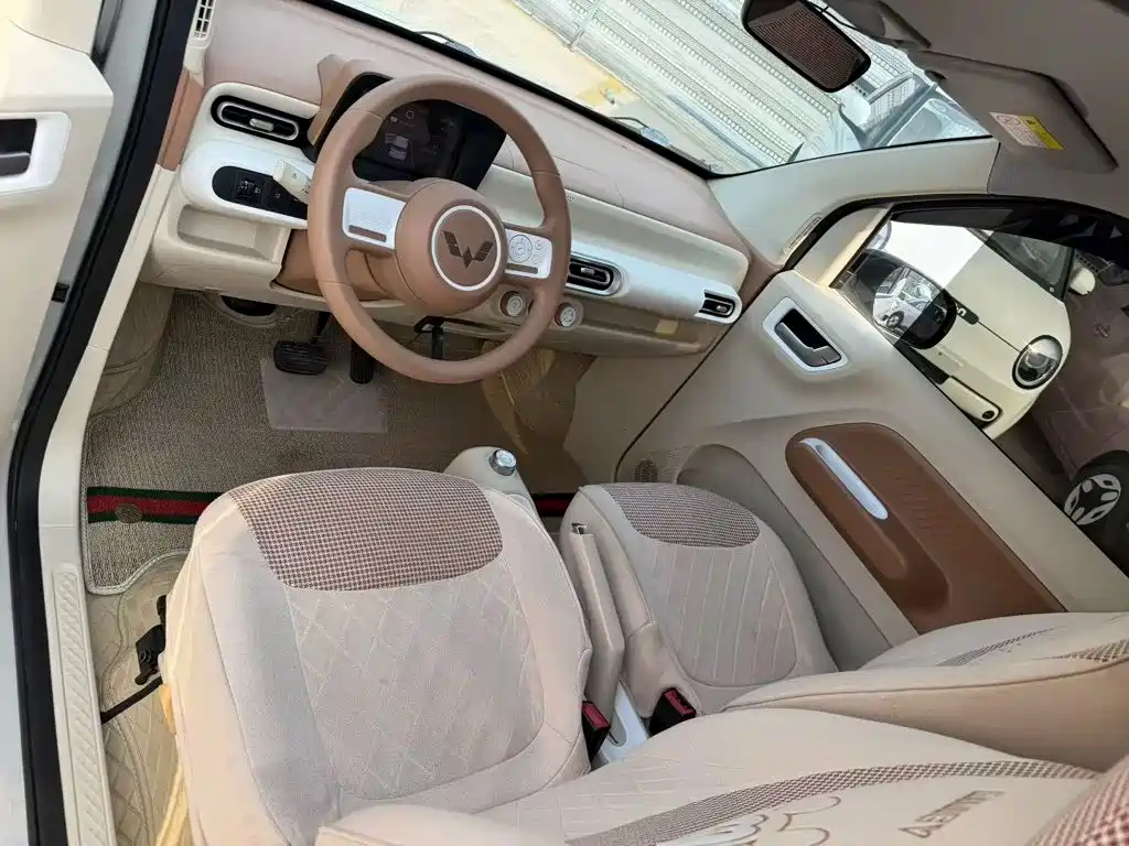 Wuling MINIEV — миниатюра 7