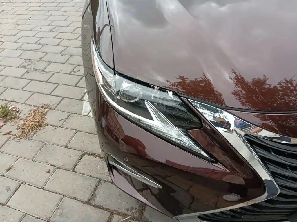Lexus ES — миниатюра 7